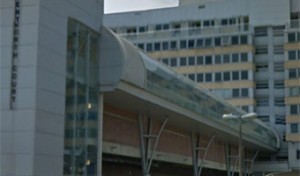 The footbridge between the shopping centre and apartment block.