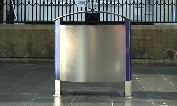 Contemporary litter bin