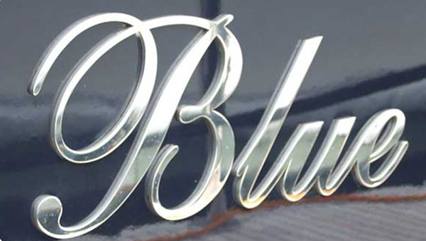 Boat lettering in polished stainless steel