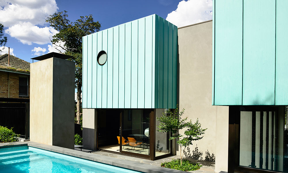 Pre-aged copper cladding panels create a green façade for Eaglemont House by Kennedy Nolan Architects. Photography by Derek Swalwell