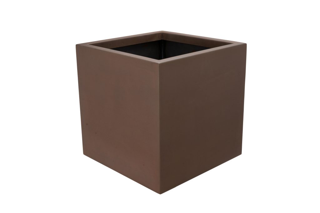 600 x 600mm planter in 3mm aluminium finished in Marron d’Inde bronze metallic powder-coat.