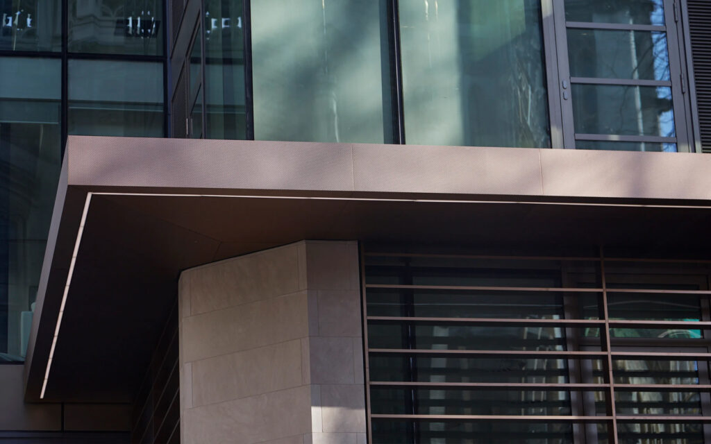 Office building,15 Fetter Lane, EC4A, London. - Architects: McBains Cooper - Client: British Steel Pension Fund Trustees Ltd - Fit-out: Nucom Interiors - PVD stainless steel & fabrication: John Desmond Ltd